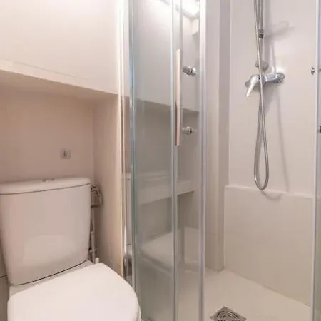 Duplex Parisien En Face Metro13