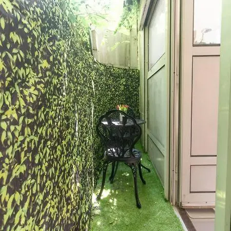 Duplex Parisien En Face Metro13 Lejlighed Paris