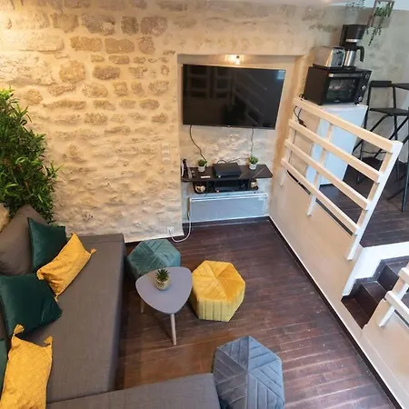 Duplex Parisien En Face Metro13 Paris