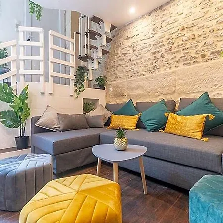 Duplex Parisien En Face Métro13 Appartement Paris