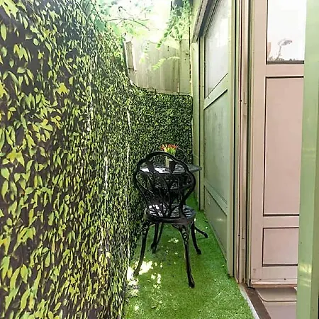Διαμέρισμα Duplex Parisien En Face Metro13 *