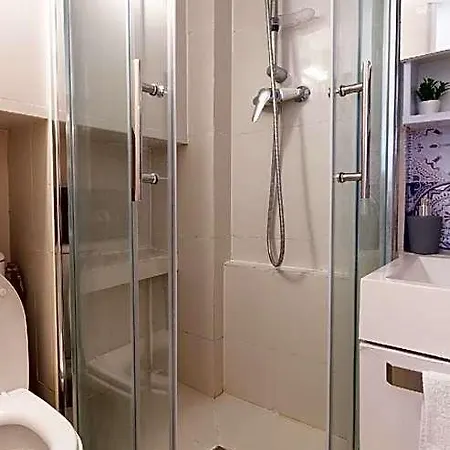 Duplex Parisien En Face Métro13 Appartement *