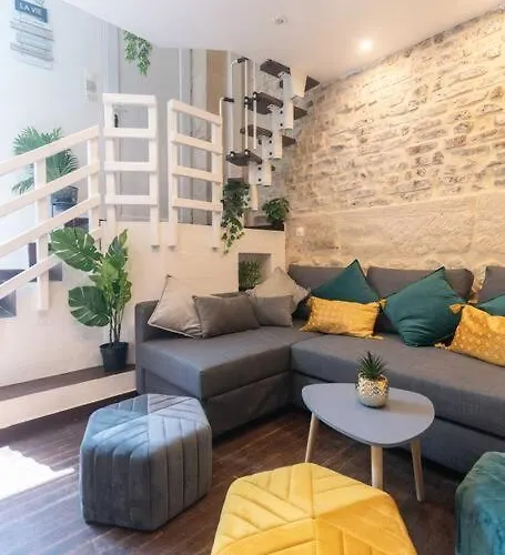 דירה Duplex Parisien En Face Metro13 פריז