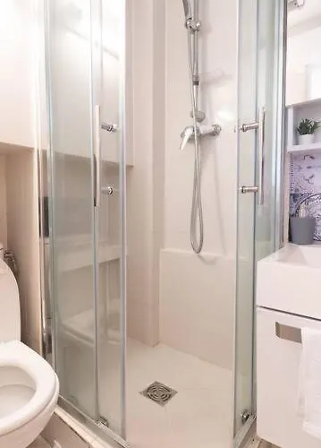דירה Duplex Parisien En Face Metro13 פריז