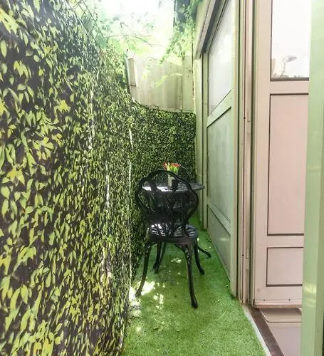 Duplex Parisien En Face Metro13 דירה פריז