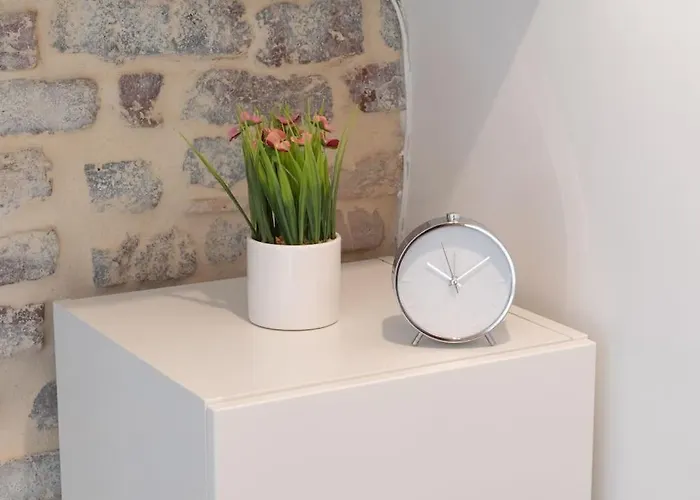 Duplex Parisien En Face Metro13 פריז