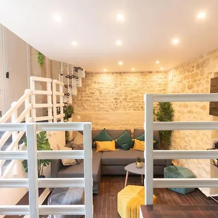 Duplex Parisien En Face Metro13 Apartment Paris